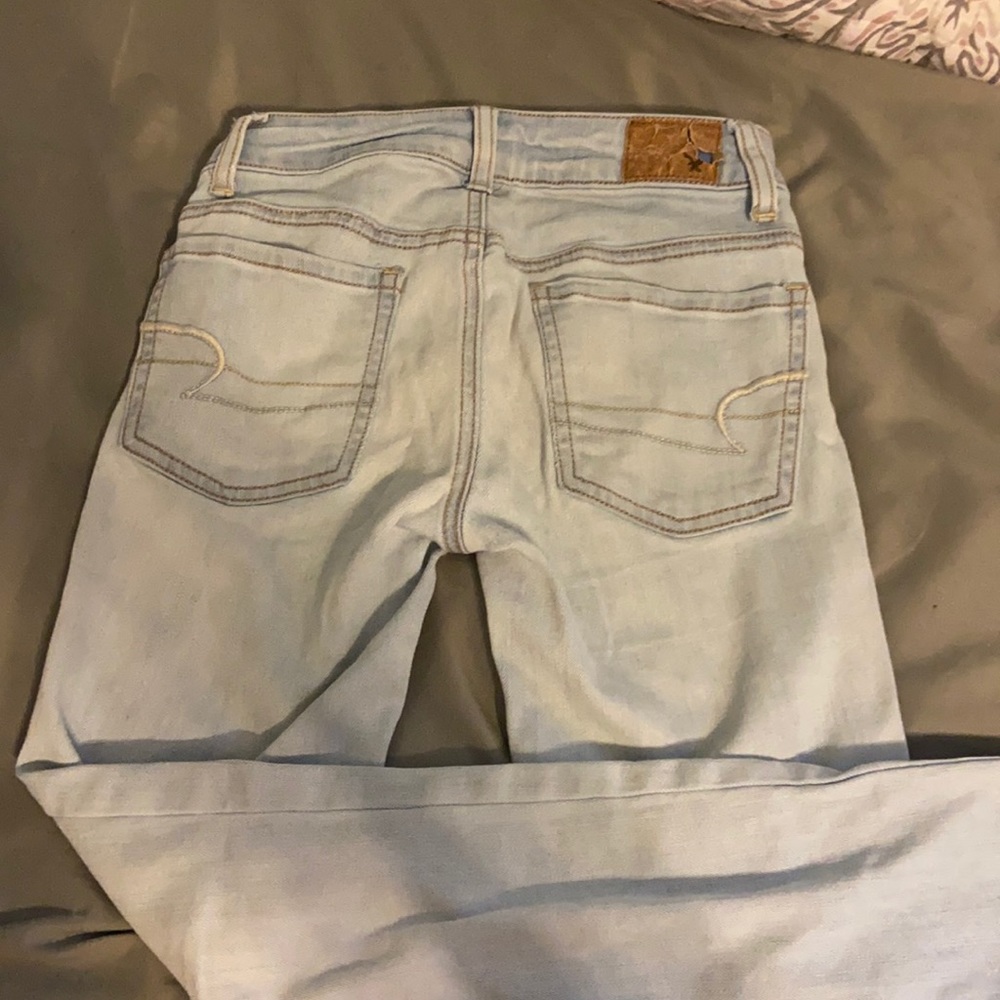 American eagle 00 light wash jeans.